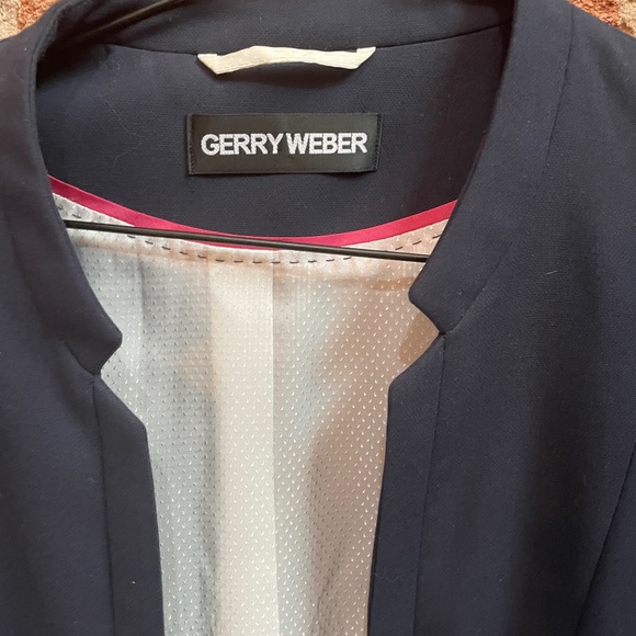 Gerry Weber blazer/bomber jacket - Picture 2 of 5